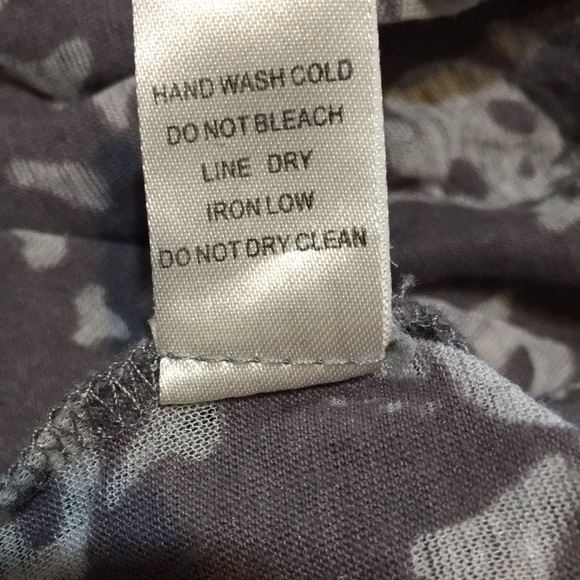 Grey White Skull Tank-top - Picture 8 of 8